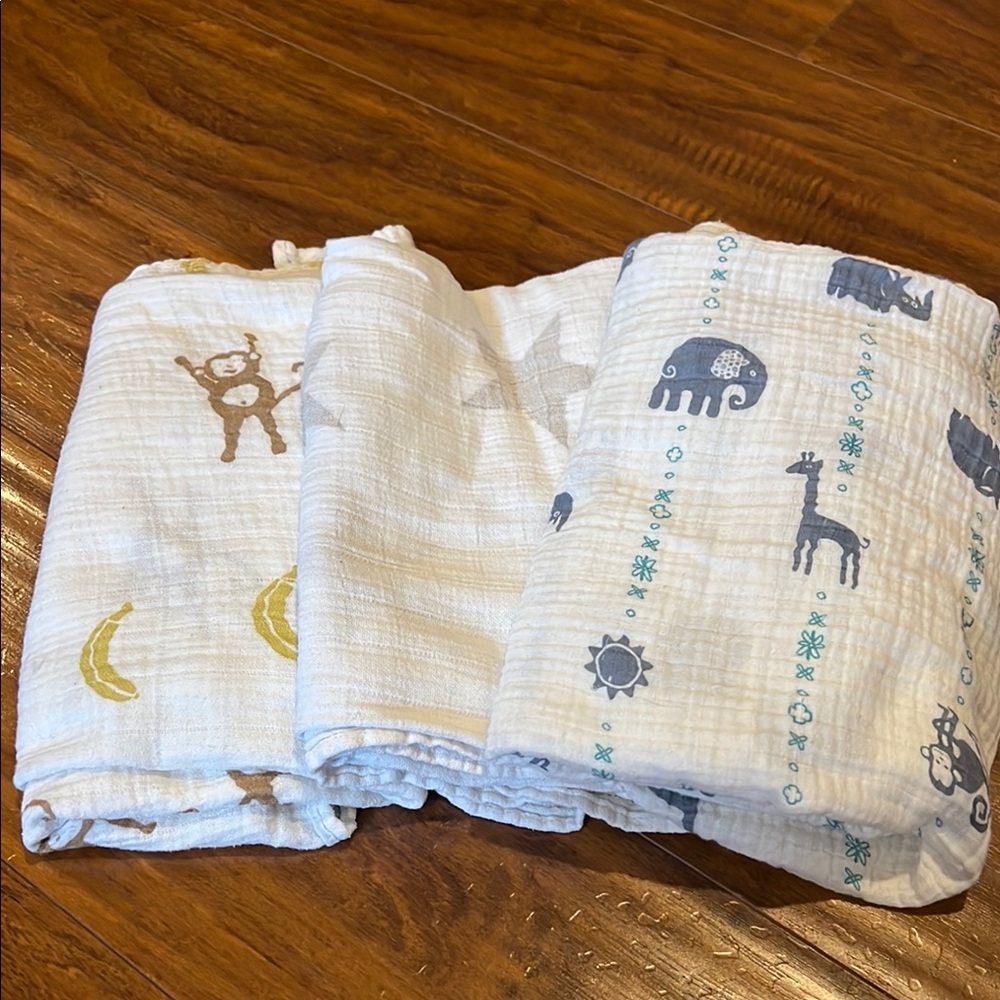Set of 3 Baby Muslin Swaddle Blankets